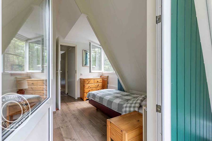 slaapkamer met balkon